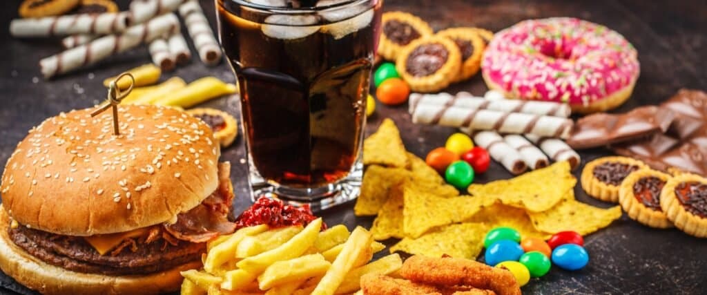 La Conexión entre Alimentos Ultraprocesados y el Riesgo de Cáncer: Lo que Necesitas Saber